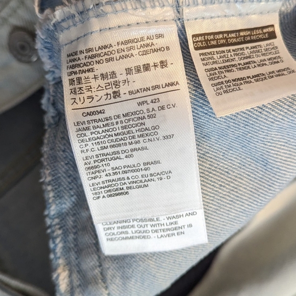 Levi's Bleached Light Wash Denim Jean Jacket Country Western Embroidered Sleeves - Picture 7 of 8